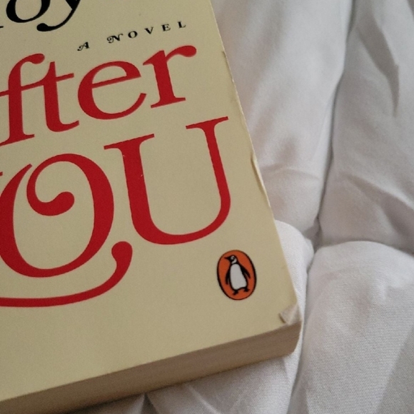 Jojo Moyes book bundle - Picture 3 of 6